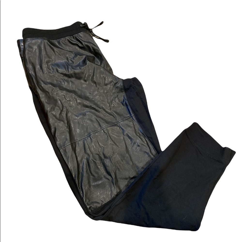 Enyce joggers‎